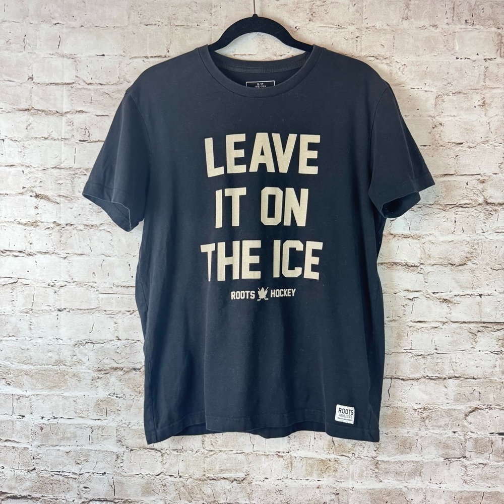 Roots Canada Athletics Hockey Tee T Shirt Men's Small Leave It On The Ice Black